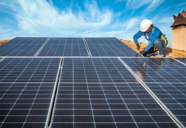 Fast & Reliable Emergency Roof Repairs in Long Grove, IA